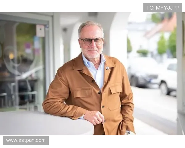 鲁梅尼格表示世俱杯改制势在必行并宣布将不再担任足坛重要职务